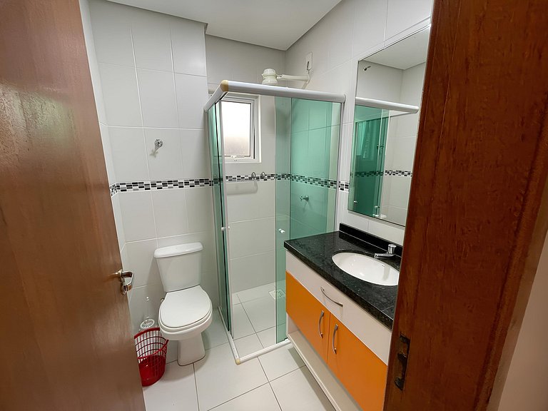 Cód 40 - Apartamento a 80 metros do Mar