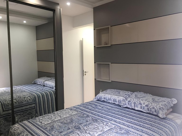 Cód 49 - Apartamento belíssimo com sacada gourmet