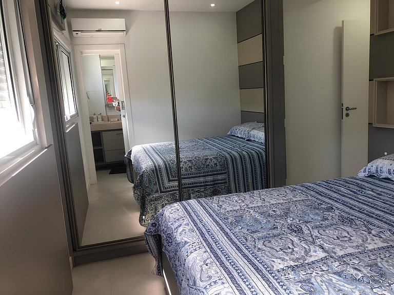Cód 49 - Apartamento belíssimo com sacada gourmet