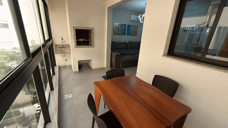 Cód 98 - Belissímo apartamento á 280m do mar