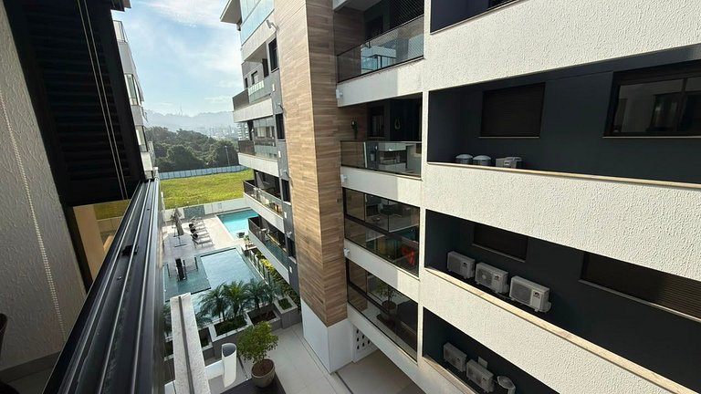 Cód 98 - Belissímo apartamento á 280m do mar