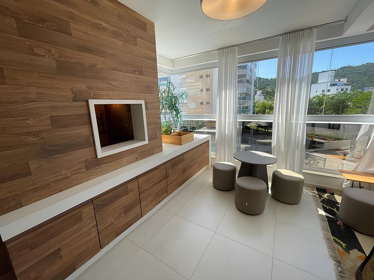 Cód 52 - Apartamento de 2 suítes com piscina