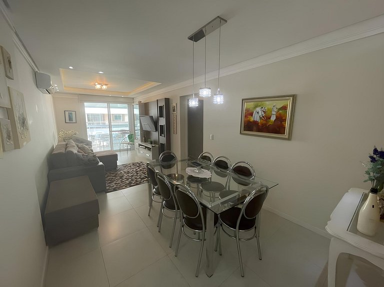 Cód 53 - Apartamento amplo com 2 suítes