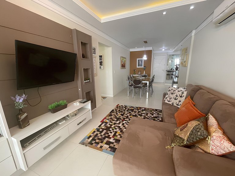 Cód 53 - Apartamento amplo com 2 suítes