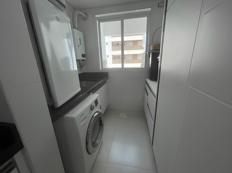 Cód 53 - Apartamento amplo com 2 suítes