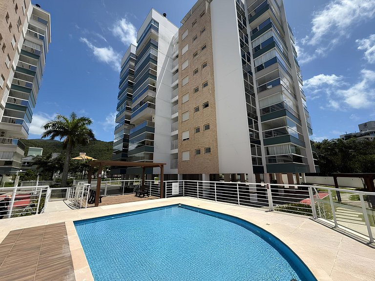 Cód 58 - Apartamento de 2 suítes com piscina.