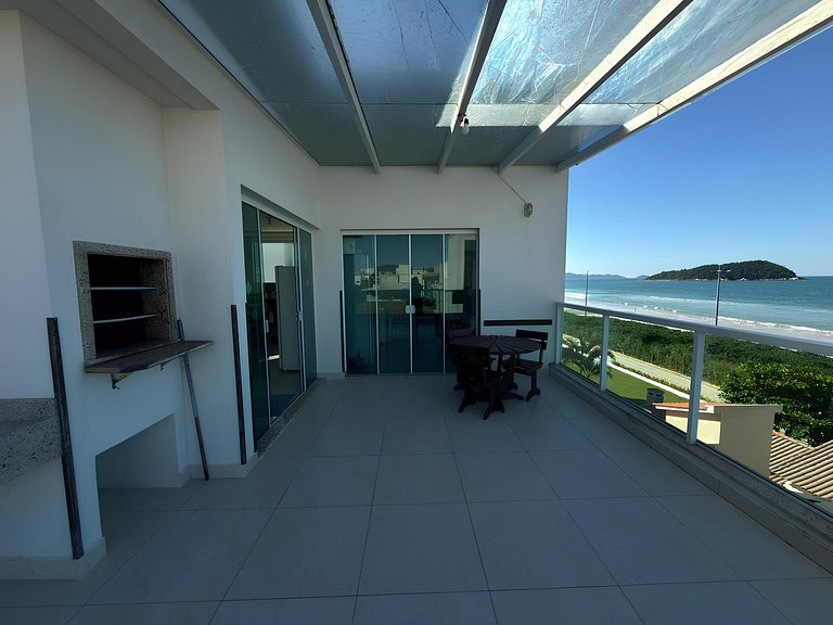 Cód 62- Cobertura com ampla vista para o mar.