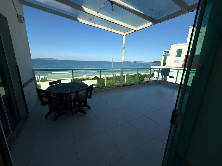 Cód 62- Cobertura com ampla vista para o mar.