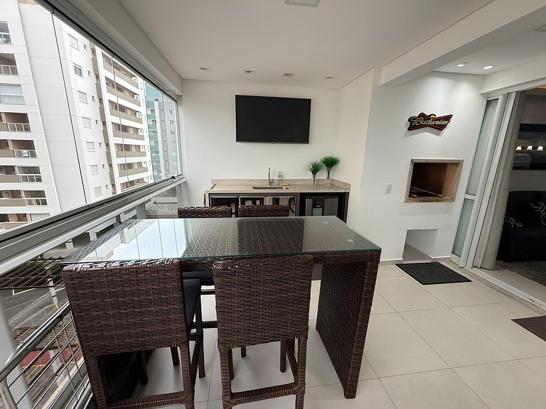 Cód 63 - Excelente apartamento de 2 suítes