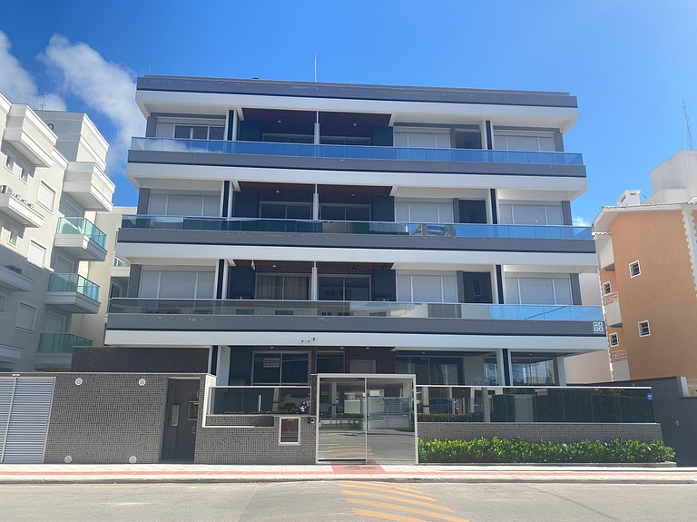 Cód 66 - Excelente apartamento á 350 do mar