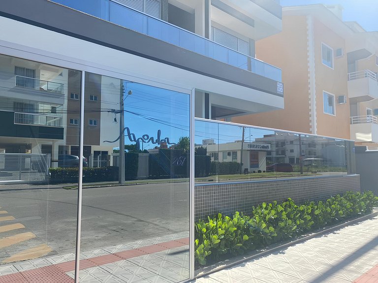 Cód 66 - Excelente apartamento á 350 do mar