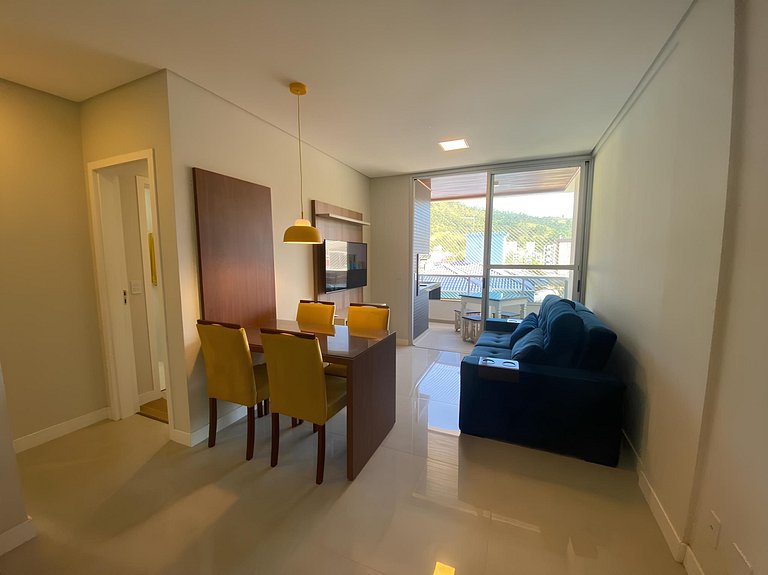 Cód 66 - Excelente apartamento á 350 do mar