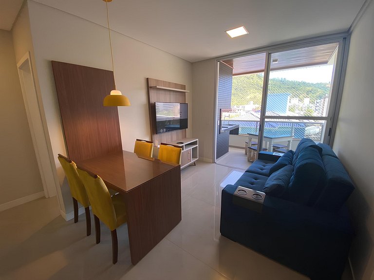Cód 66 - Excelente apartamento á 350 do mar