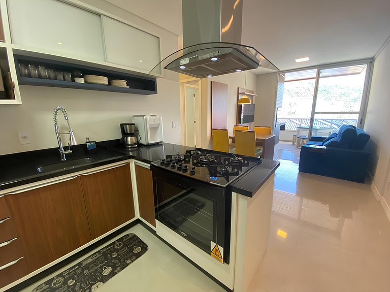 Cód 66 - Excelente apartamento á 350 do mar