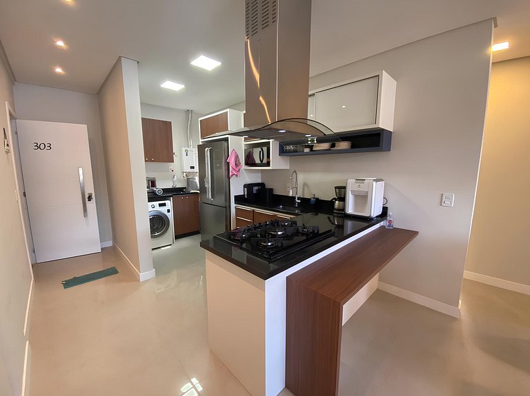 Cód 66 - Excelente apartamento á 350 do mar
