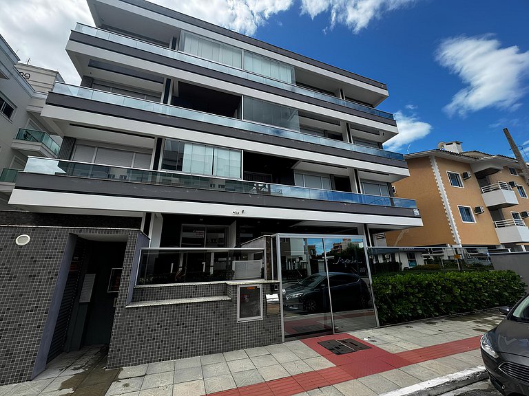 Cód 67 - Apto com 2 dorm no Arpoador Palmas
