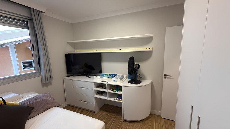 Cód 67 - Apto com 2 dorm no Arpoador Palmas