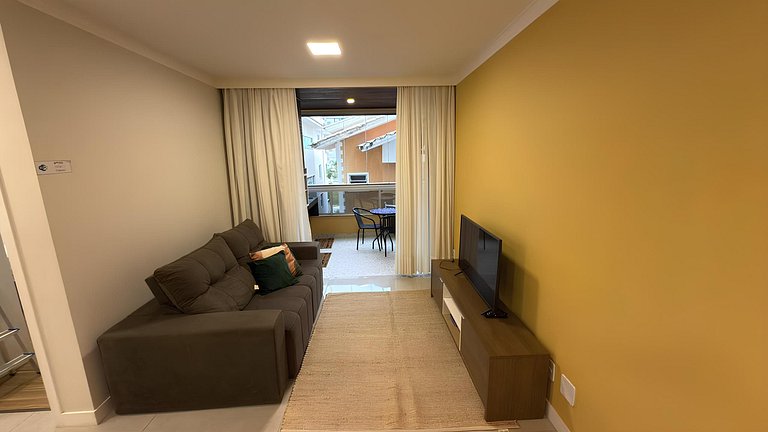 Cód 67 - Apto com 2 dorm no Arpoador Palmas