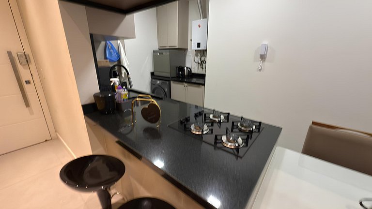 Cód 67 - Apto com 2 dorm no Arpoador Palmas