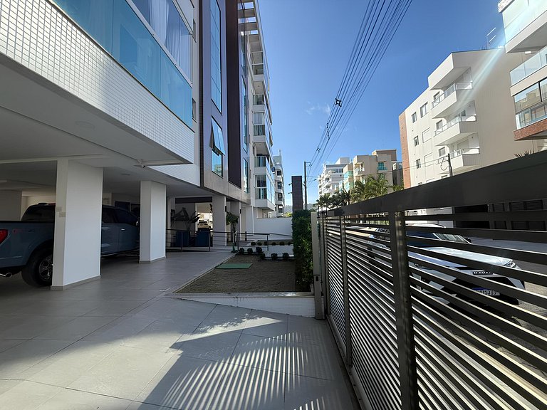 Cód 68 - Apartamento á 200m do mar