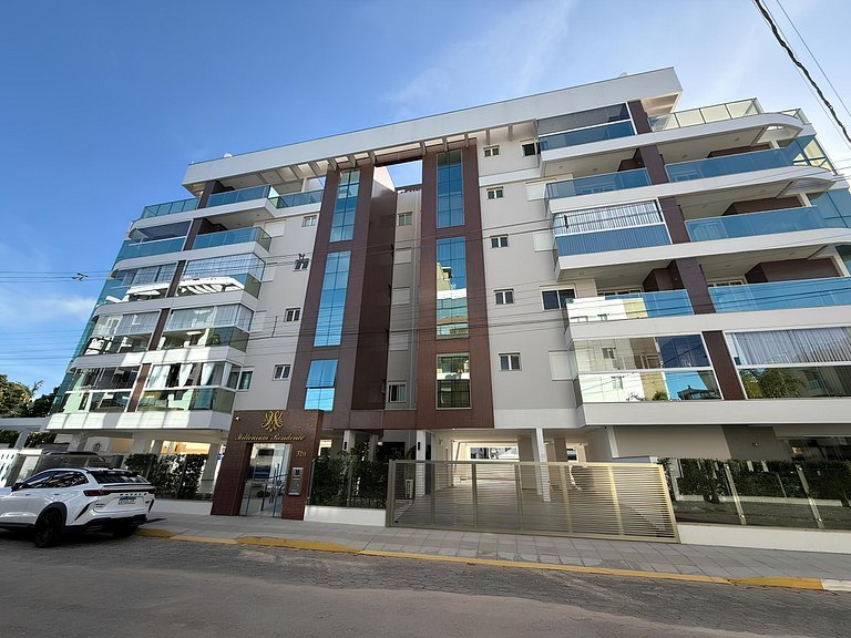 Cód 68 - Apartamento á 200m do mar