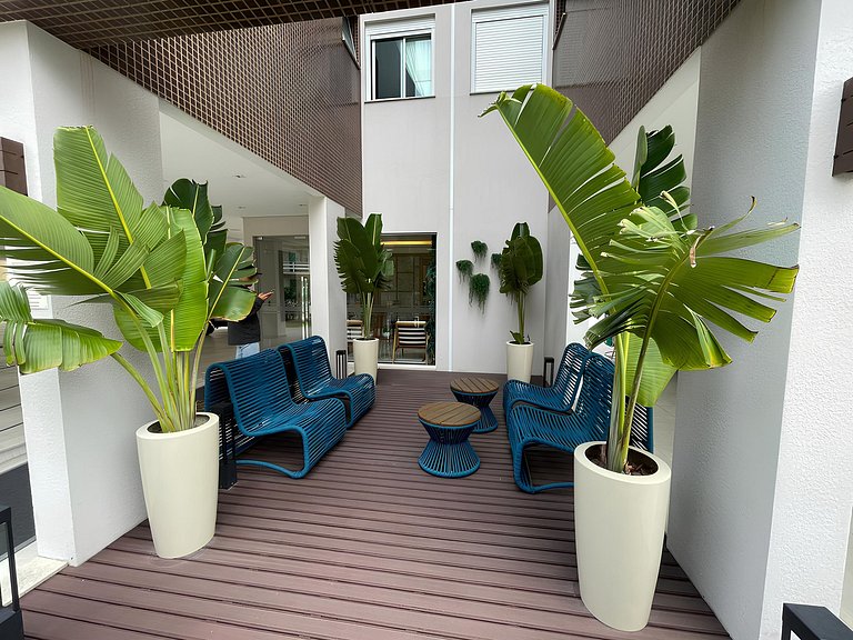 Cód 68 - Apartamento á 200m do mar