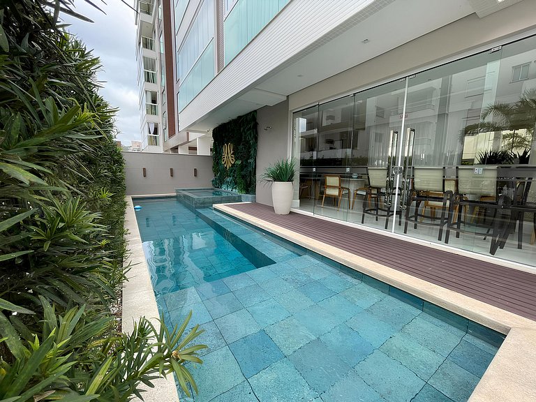 Cód 68 - Apartamento á 200m do mar