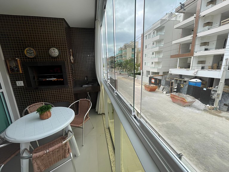Cód 68 - Apartamento á 200m do mar
