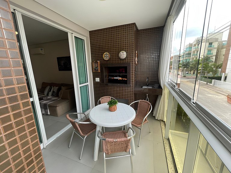 Cód 68 - Apartamento á 200m do mar