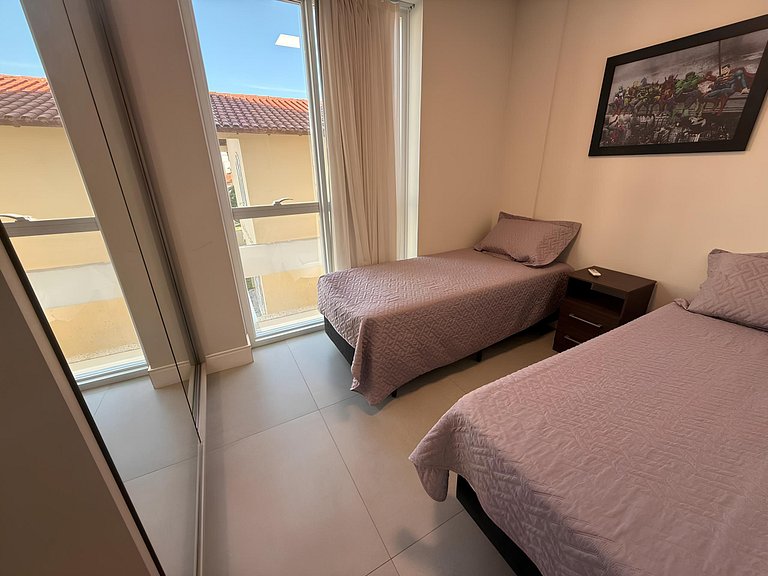 Cód 68 - Apartamento á 200m do mar