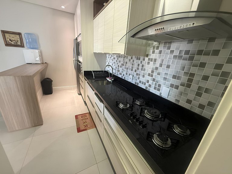 Cód 68 - Apartamento á 200m do mar
