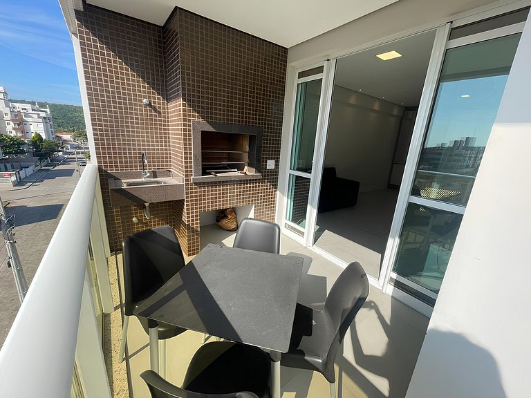 Cód 70 - Apartamento á 280m do mar