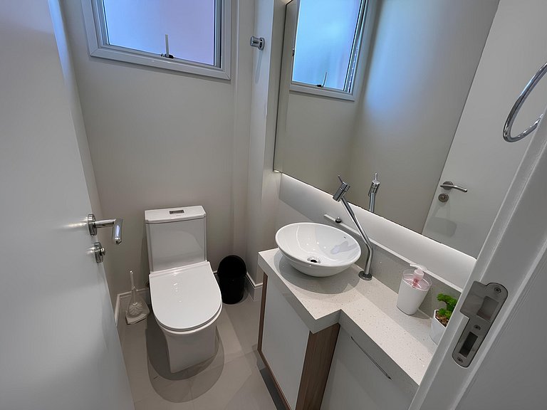 Cód 70 - Apartamento á 280m do mar