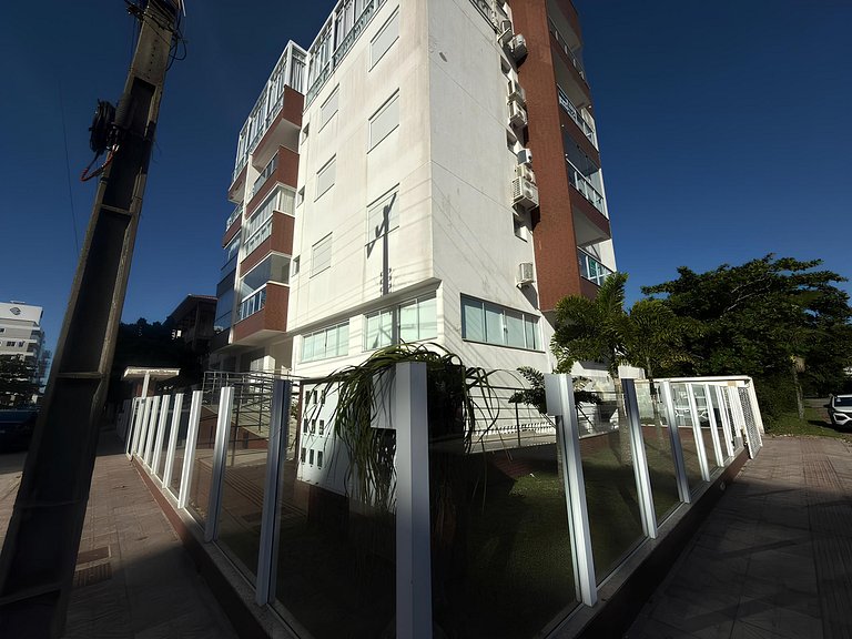 cód 71- Apartamento aconchegante próximo ao mar