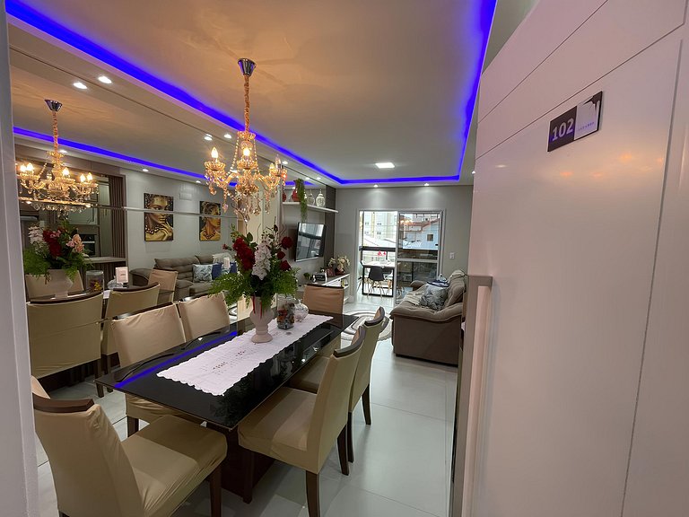Cód 76 - Apartamento especular á 180 m do mar