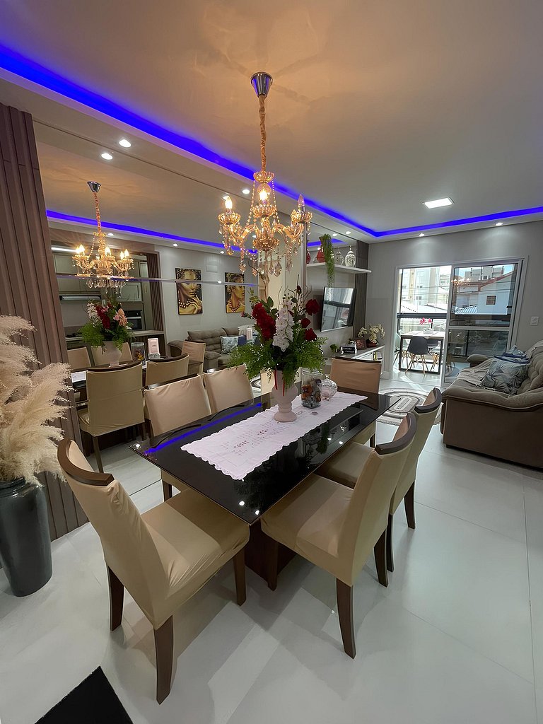 Cód 76 - Apartamento especular á 180 m do mar