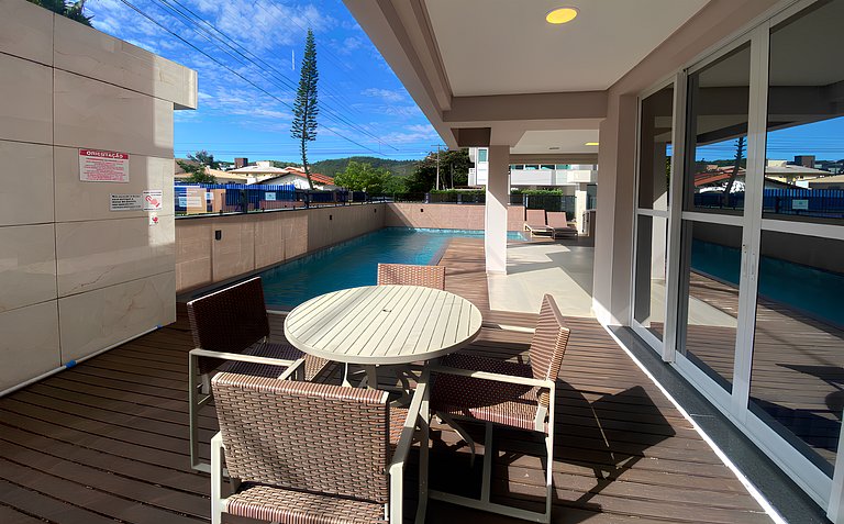 Cód 76 - Apartamento especular á 180 m do mar