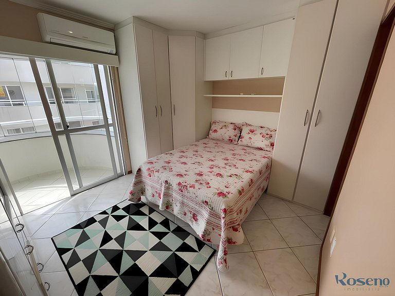 Cód 77 - Apto com 3 dorm e vista mar no Corsário