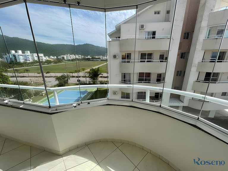 Cód 77 - Apto com 3 dorm e vista mar no Corsário