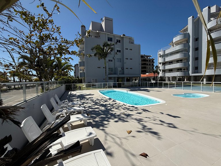 Cód 78 - Belo apartamento à 80m do mar