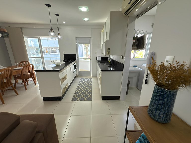Cód 78 - Belo apartamento à 80m do mar