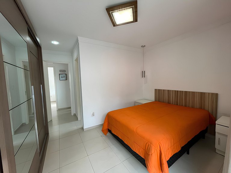Cód 78 - Belo apartamento à 80m do mar