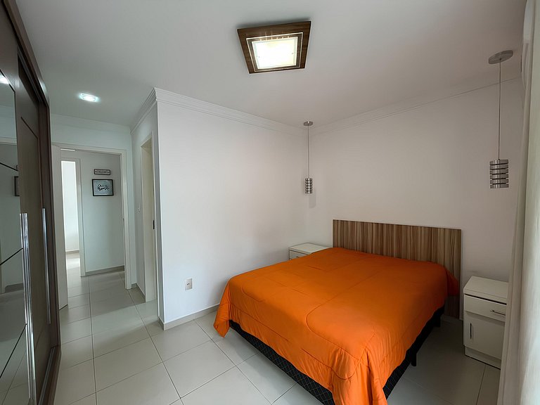 Cód 78 - Belo apartamento à 80m do mar