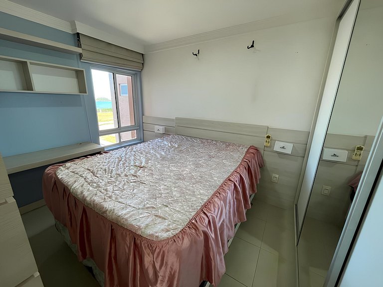 Cód 79 - Apto com hidromassagem e vista mar