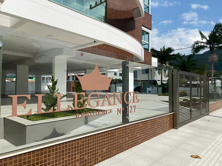 Cód 80 - Excelente Apartamento á 180m do mar