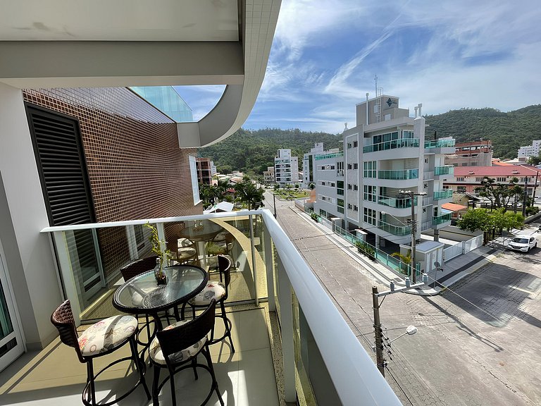 Cód 80 - Excelente Apartamento á 180m do mar