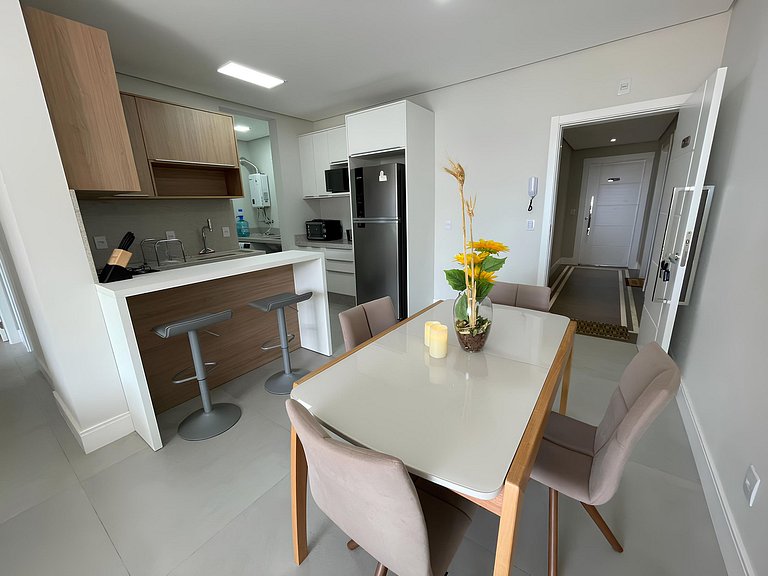 Cód 80 - Excelente Apartamento á 180m do mar