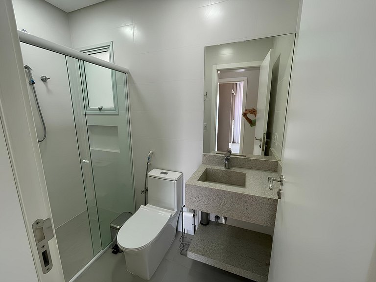 Cód 80 - Excelente Apartamento á 180m do mar