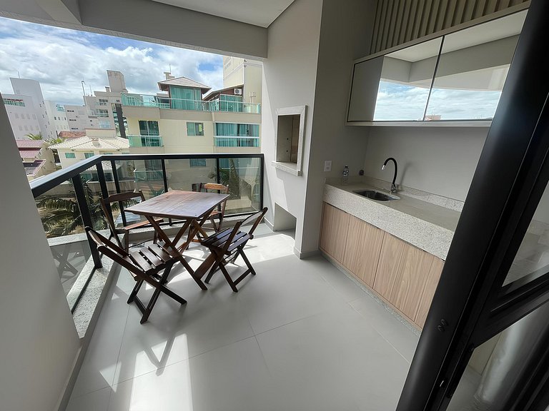 Cód 82 - Apartamento á 280m do mar