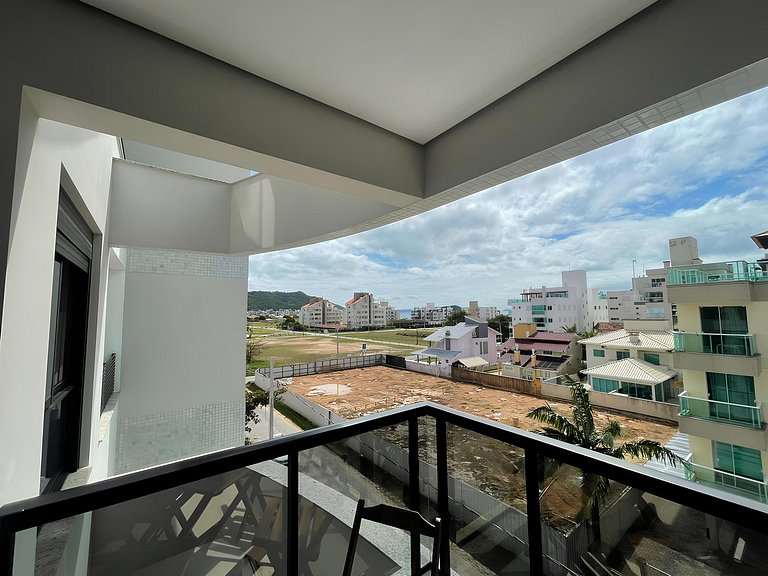 Cód 82 - Apartamento á 280m do mar